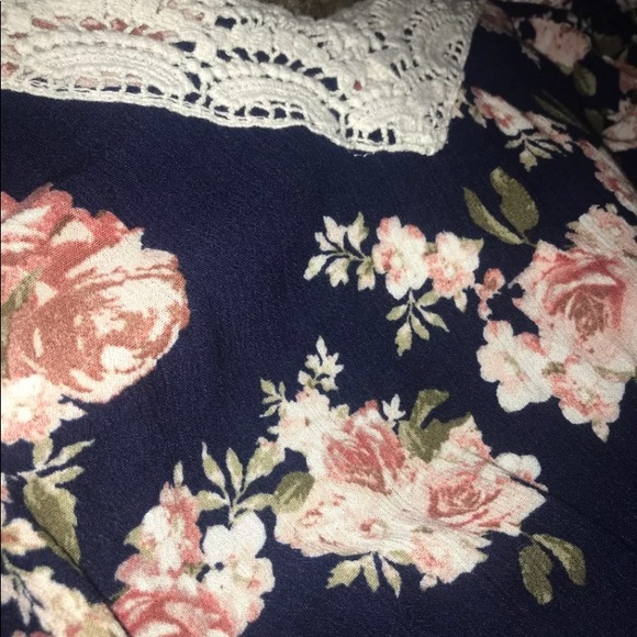 Rue21 floral & lace romper. - Picture 2 of 2